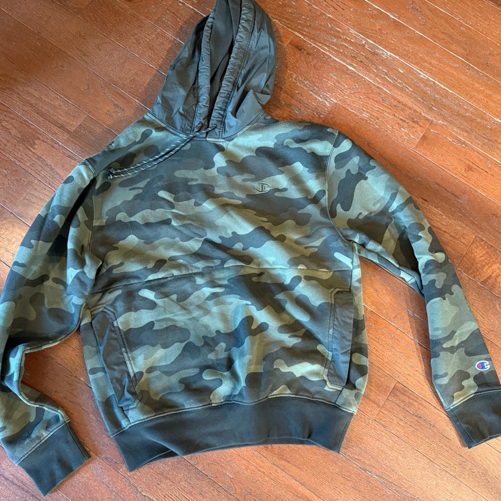 Champion Hoodie NWOT